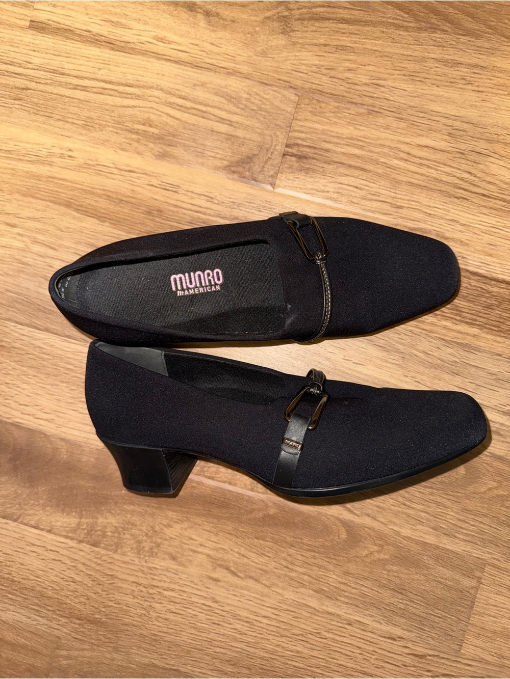 Munro American Black heels